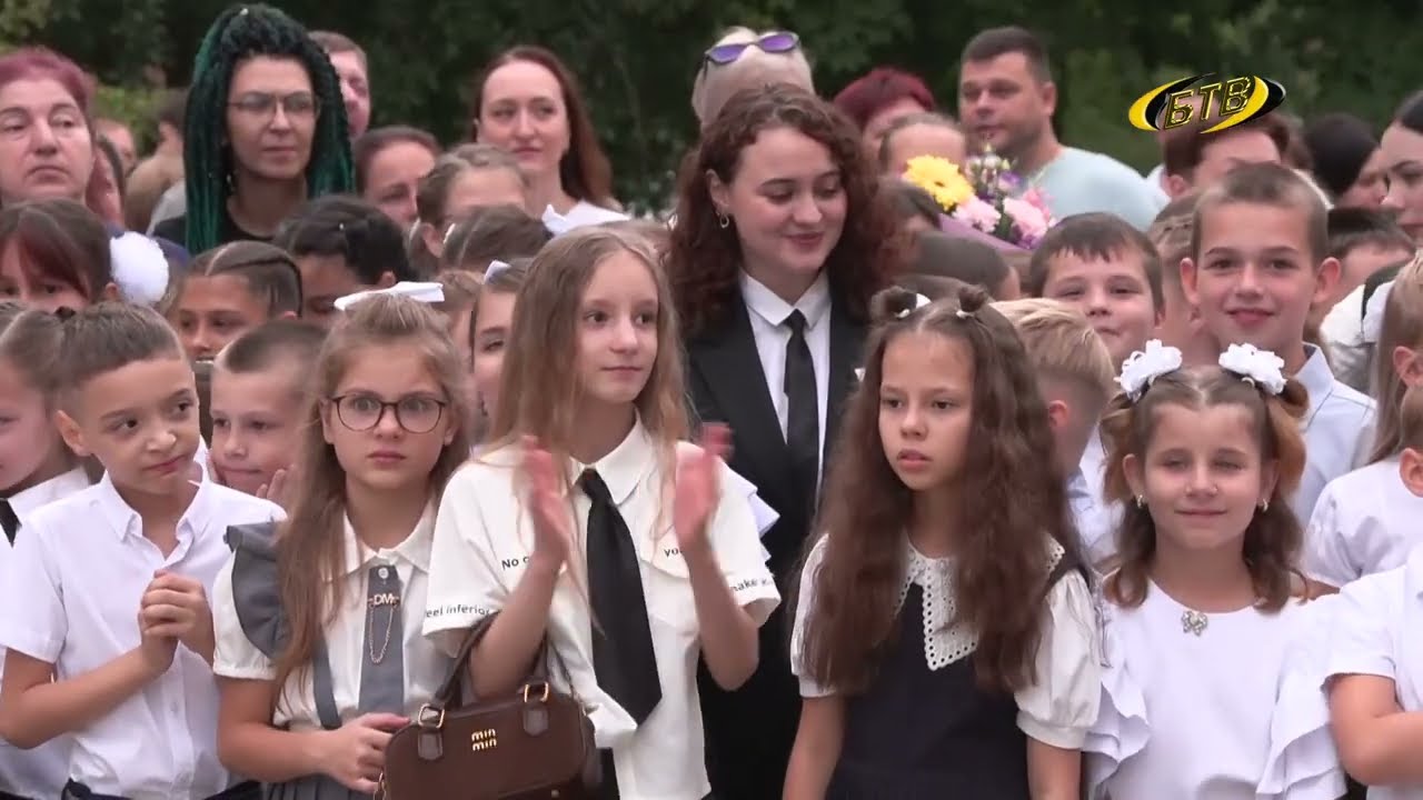 Photo of Пора за парты!